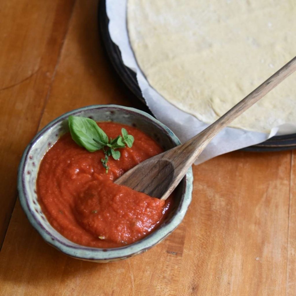 homemade pizza sauce featured image
