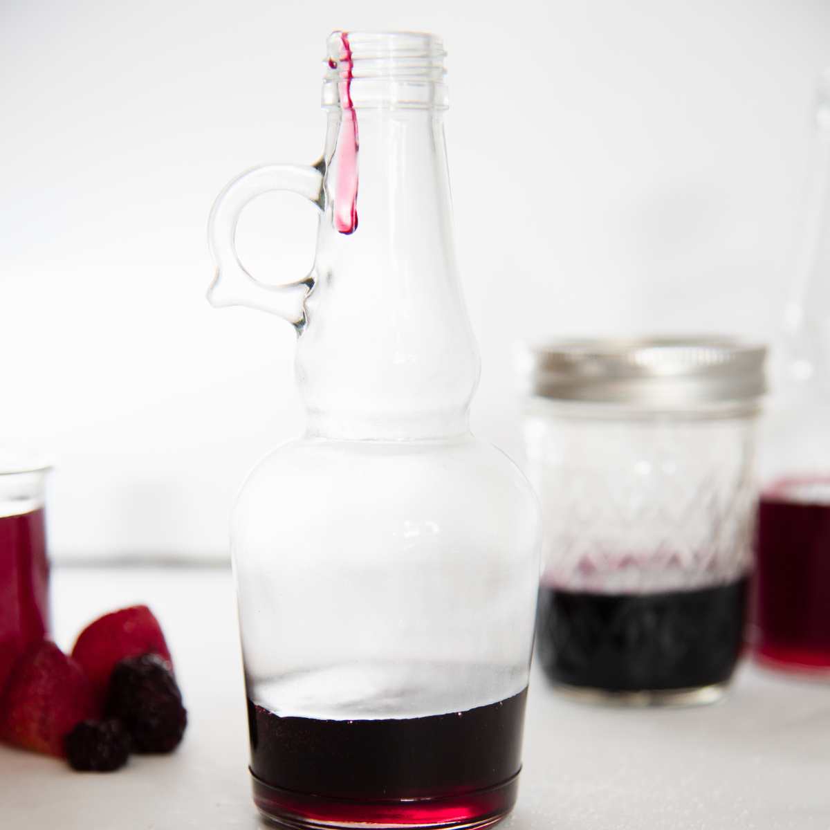 berry simple syrup featured image