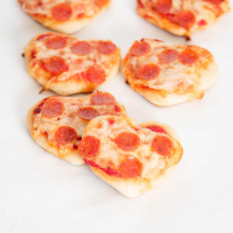 Mini Heart-Shaped Pizzas (Easy Valentine’s Day Recipe!)