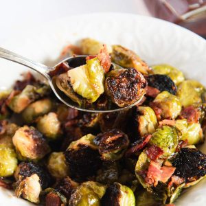 maple bacon brussels sprouts featured image