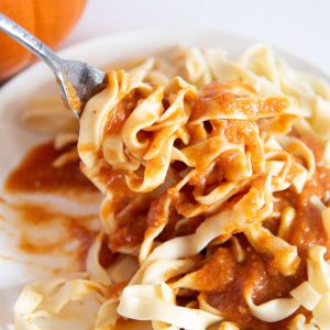 pumpkin pasta sauce featured image