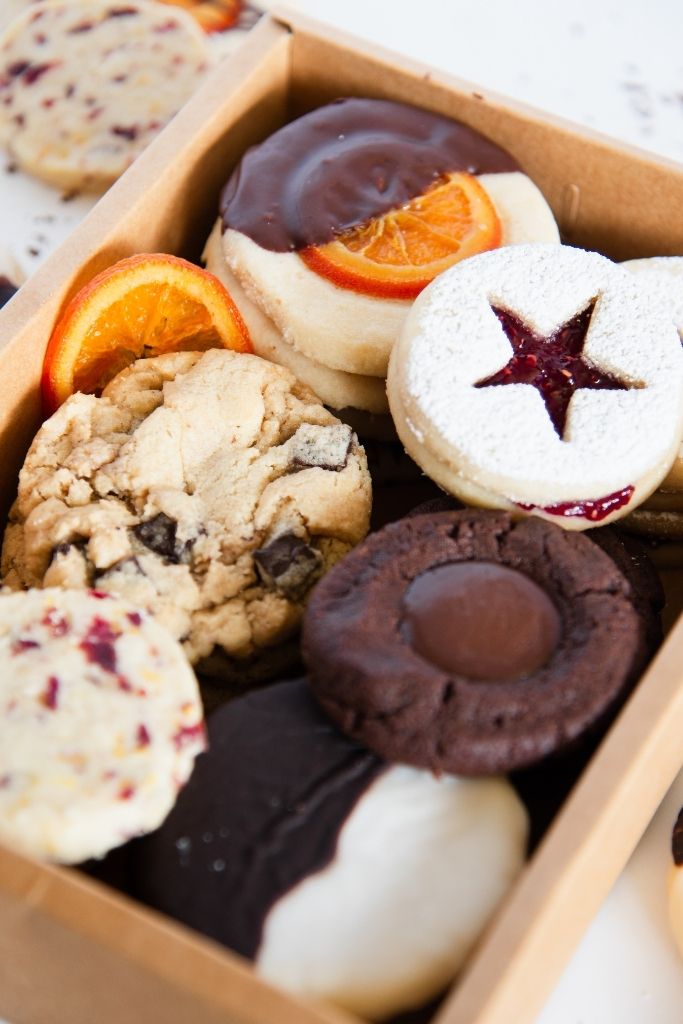 a close up of an angled cookie box